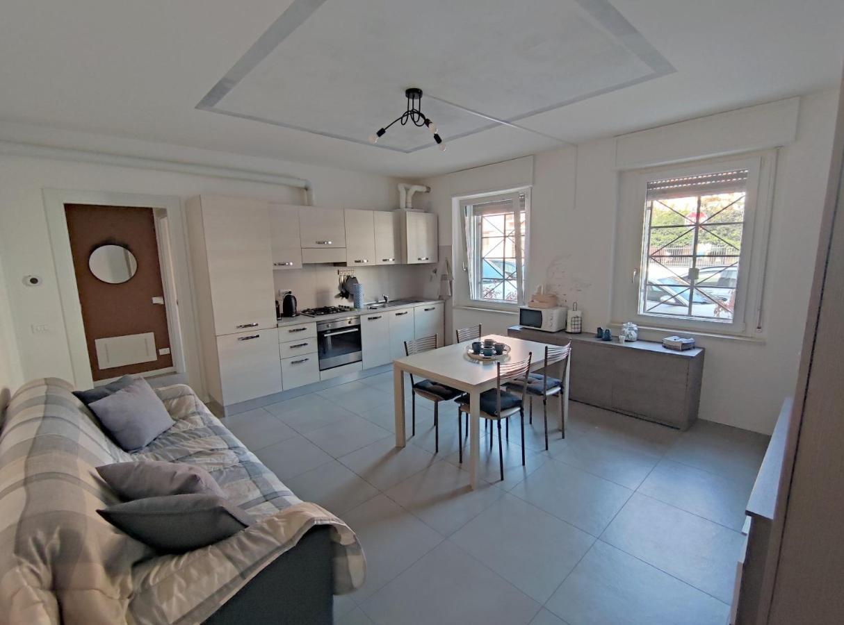 Grey House Pavia Con Box Privato Apartman Kültér fotó
