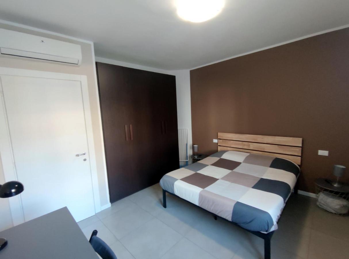 Grey House Pavia Con Box Privato Apartman Kültér fotó