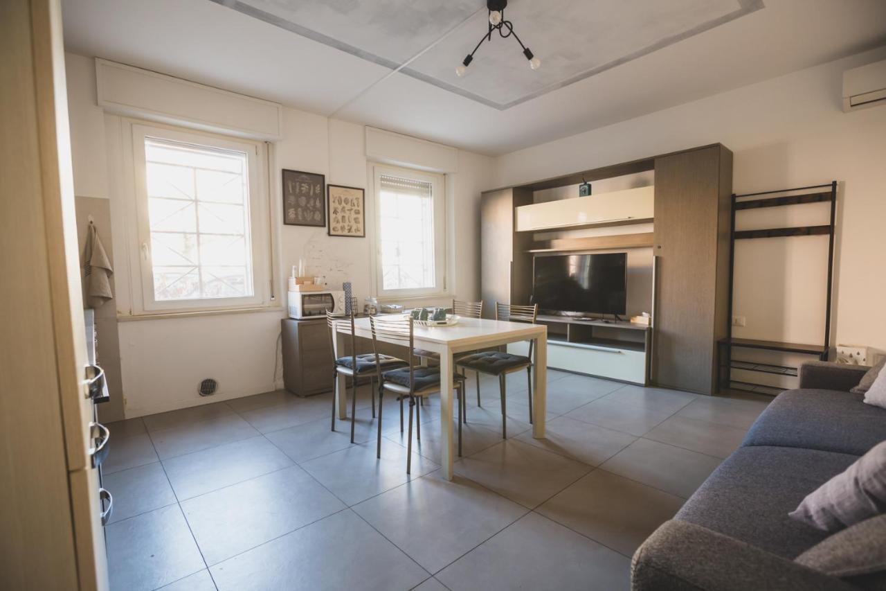 Grey House Pavia Con Box Privato Apartman Kültér fotó