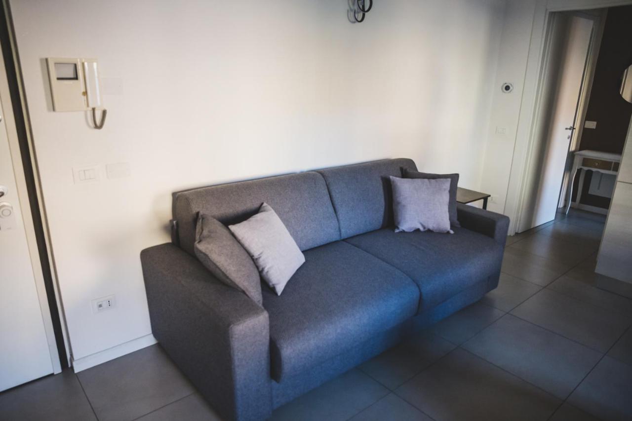 Grey House Pavia Con Box Privato Apartman Kültér fotó